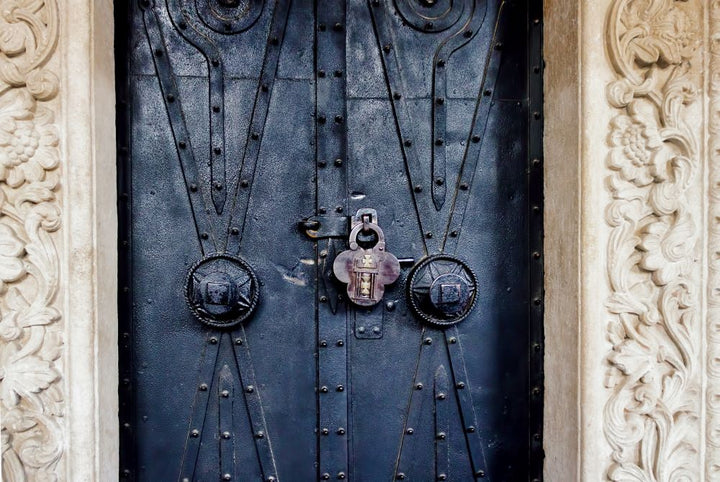 How to Choose the Right Gate Hinges for Your Property